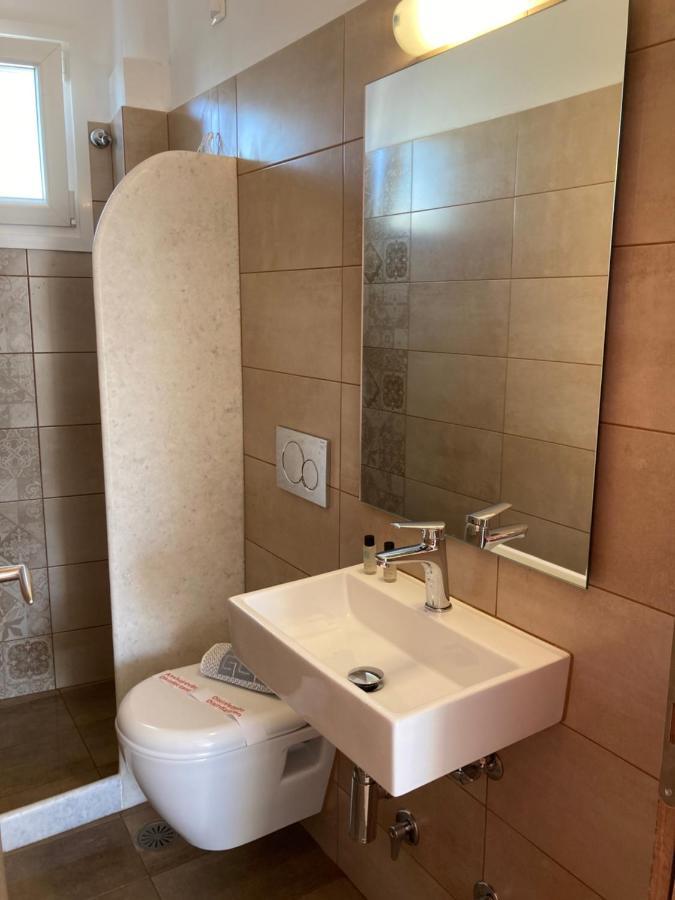 Hotel Chrisoula Antiparos Town エクステリア 写真