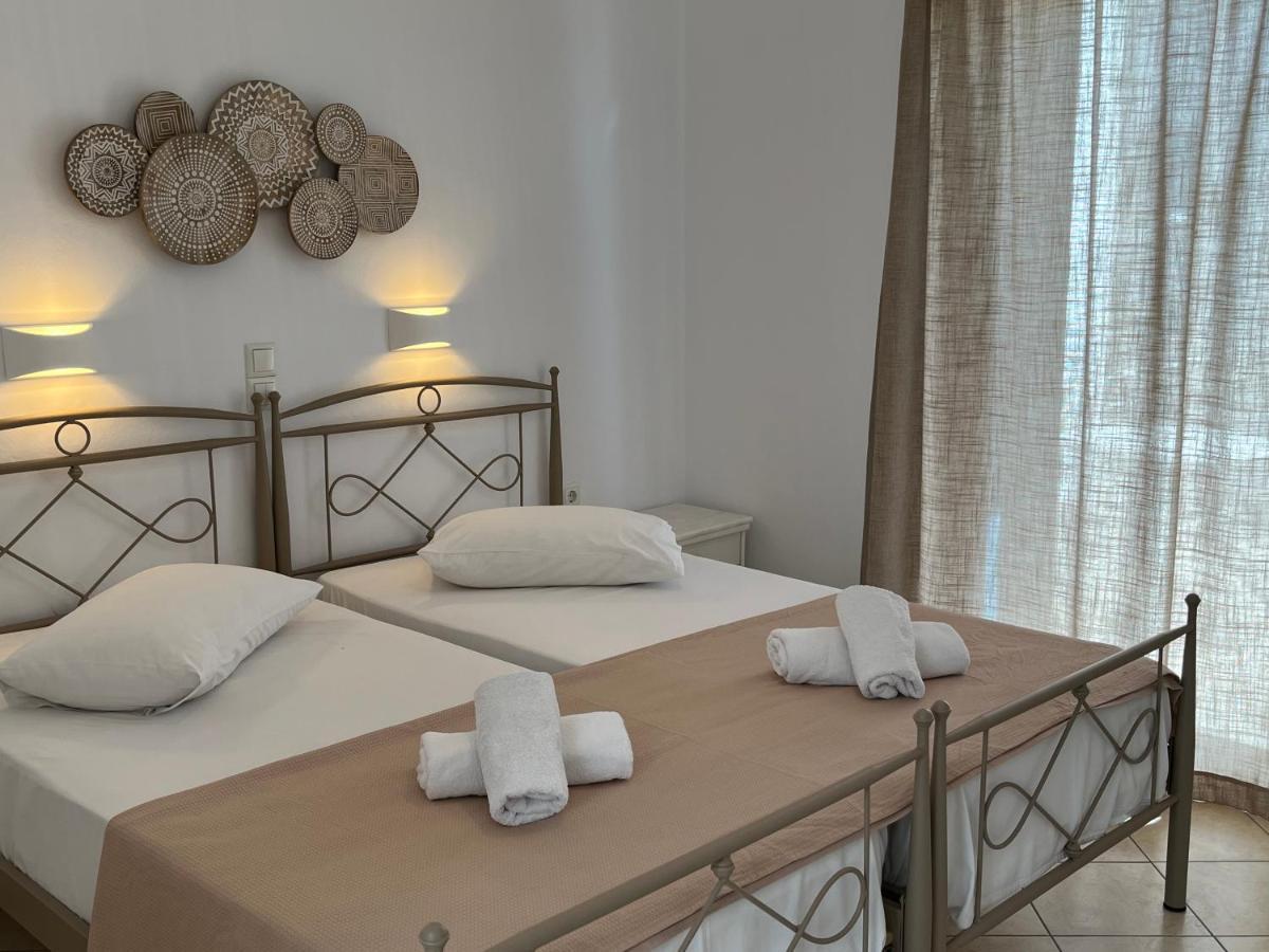 Hotel Chrisoula Antiparos Town エクステリア 写真