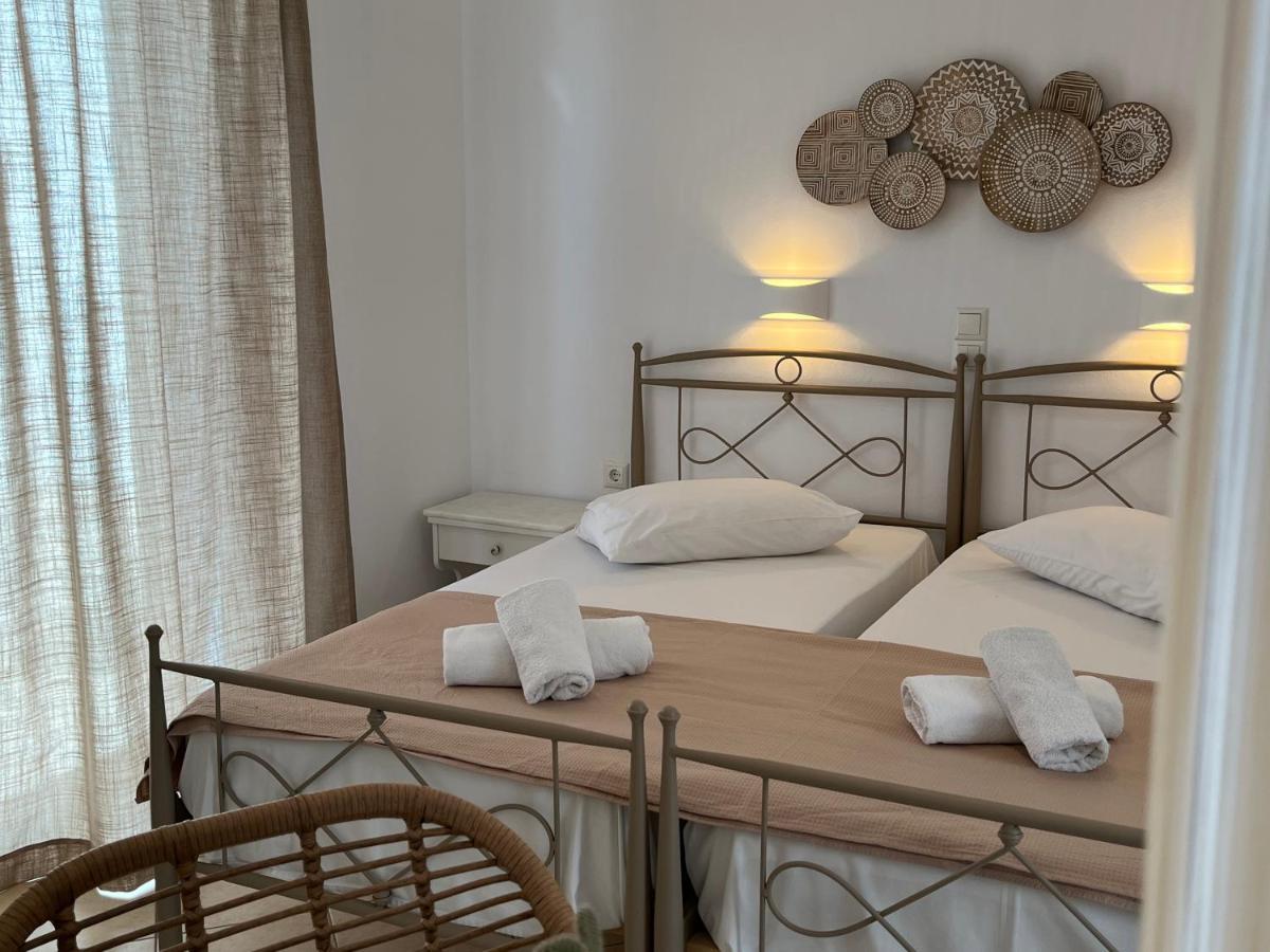 Hotel Chrisoula Antiparos Town エクステリア 写真