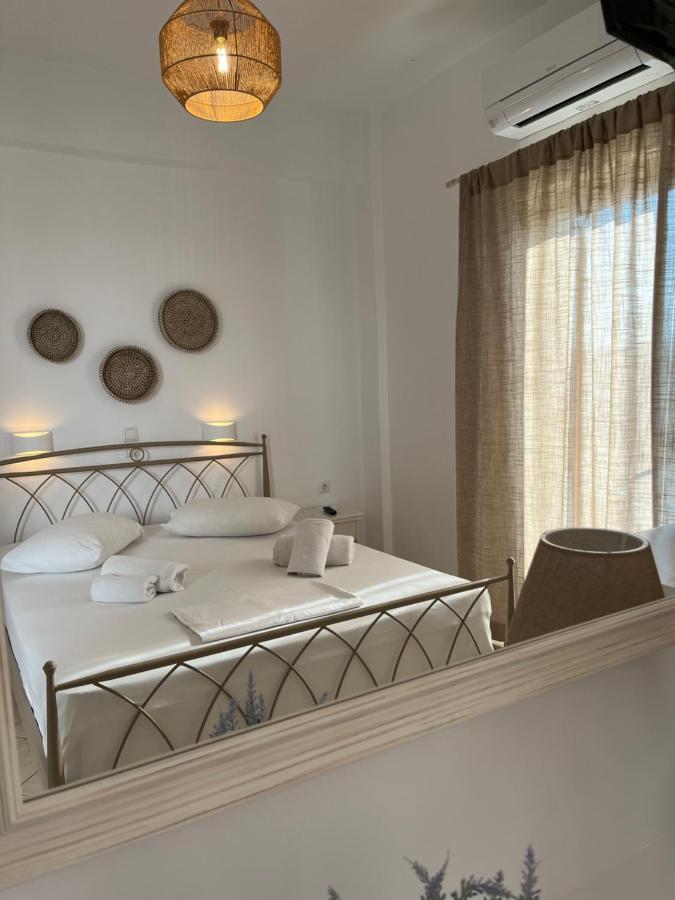 Hotel Chrisoula Antiparos Town エクステリア 写真