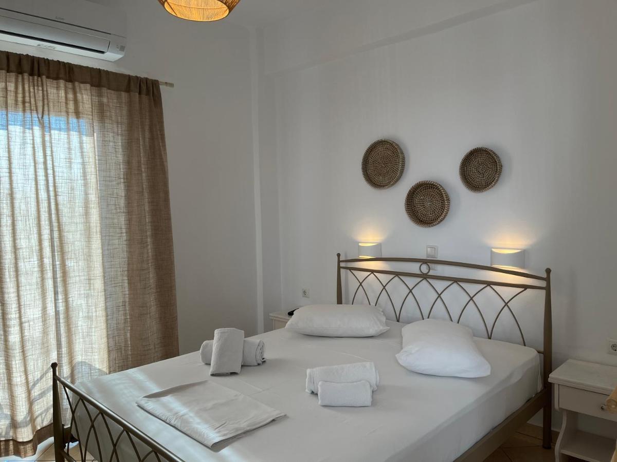 Hotel Chrisoula Antiparos Town エクステリア 写真